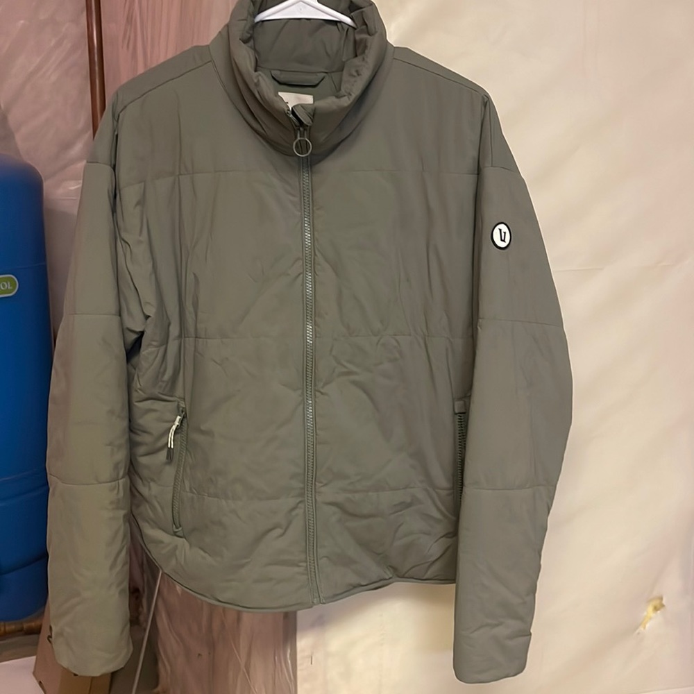Vuori Canyon Insulated Jacket Laurel Green Size Medium